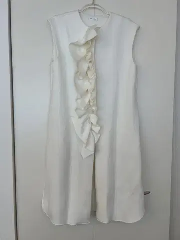 trefle 프릴 슬리브리스 상의 화이트