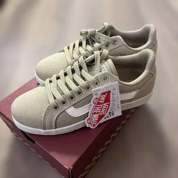 새상품 VANS 스니커즈 23cm