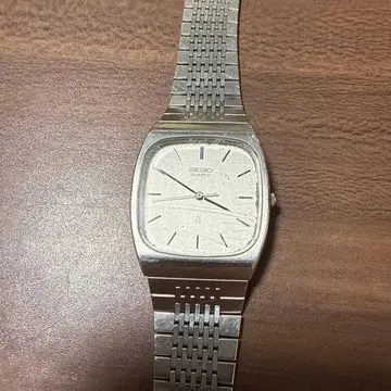 PL9 SEIKO 샤리오 쿼츠 손목시계 빈티지