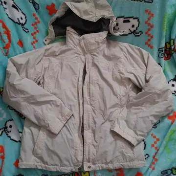 THE NORTH FACE 후드 부착 자켓 베이지