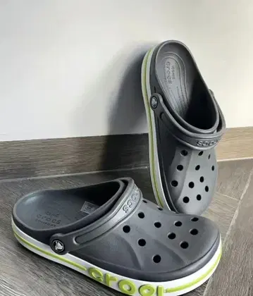 Crocs 그레이 클로그 샌들*6