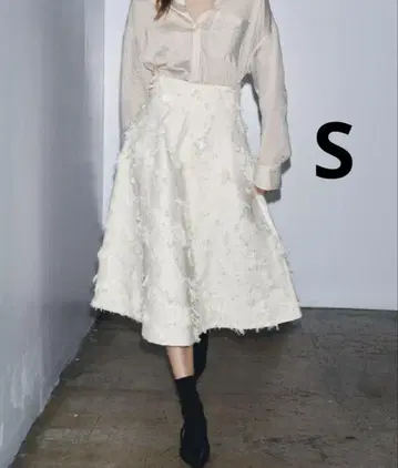 ZARA 자라 ZW 컬렉션 구조 미디 기장 스커트