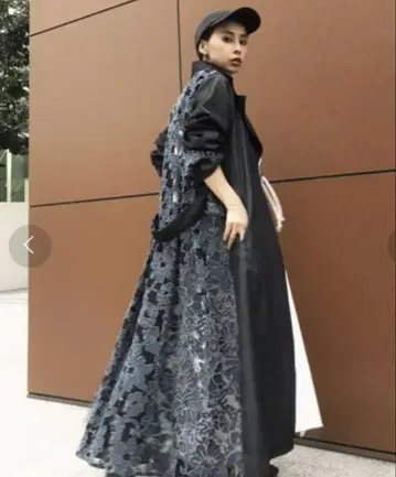 AMERI BACK LACE COAT