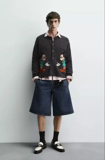 ZARA x Disney 미키마우스 가디건 xl 사이즈