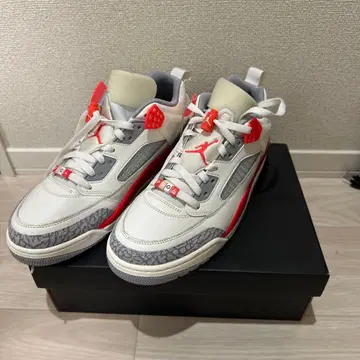 Jordan 스니커즈 화이트/레드/그레이