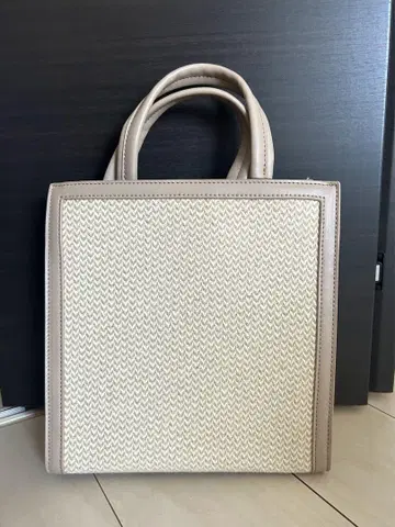 nano universe 핸드백