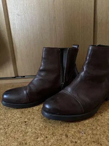 ZARA 부츠