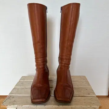 브라운 가죽 롱 부츠 중간 힐