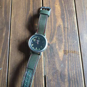 NIXON 밀리터리 디자인 손목시계 1