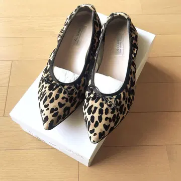A'LUNE 레오파드 무늬 플랫슈즈 24.5cm