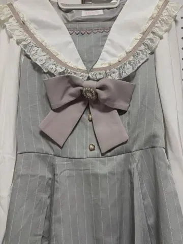 리본 포함 세일러 카라 그레이 셋업 긴팔