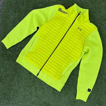 미사용품 OAKLEY 자켓 네온 컬러 L 사이즈