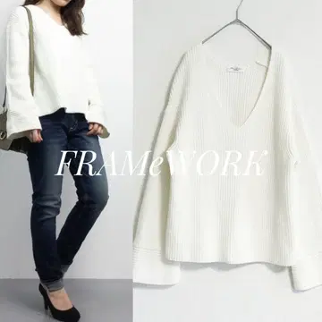 새상품급 FRAMeWORK 로게이지 벌키아제 V넥 니트 아이보리