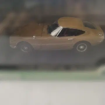 Ebbro 도요타 2000 GT 골드 1:43