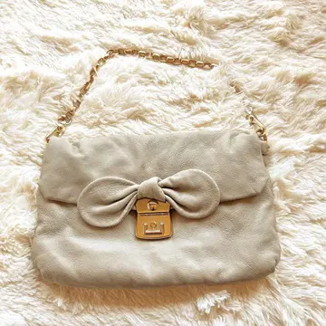 마크 제이콥스 백 리본 모티브 체인 숄더백 그레이지