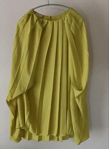 Dries Van Noten 드리스 반 노튼 플리츠 슬리브리스