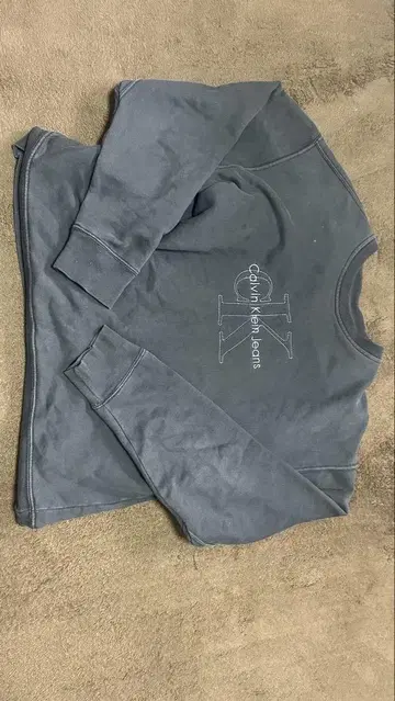 Calvin Klein Jeans 그레이 크루넥 트레이닝복 M
