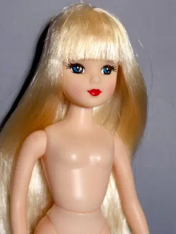 리카짱 캐슬제 이즈미짱 빨간 립