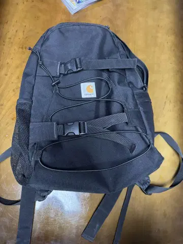 Carhartt 블랙 백팩