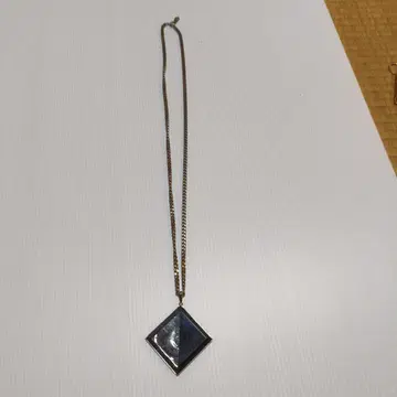 다이아몬드 펜던트 목걸이