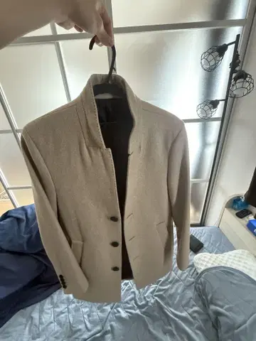 베이지 노카라 체스터 코트