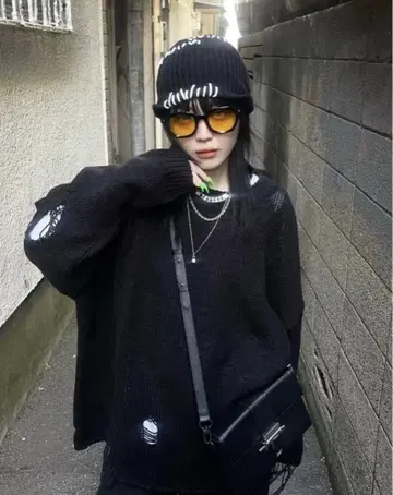 XU 데미지 니트 프리 사이즈