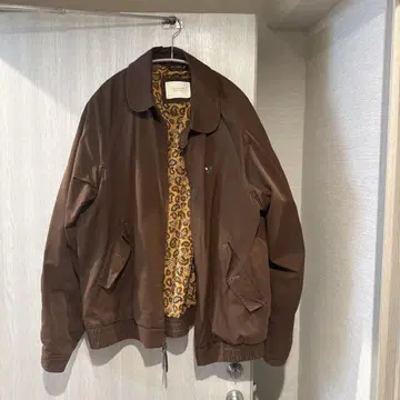 에임 레온 도르 브라운 점퍼 M