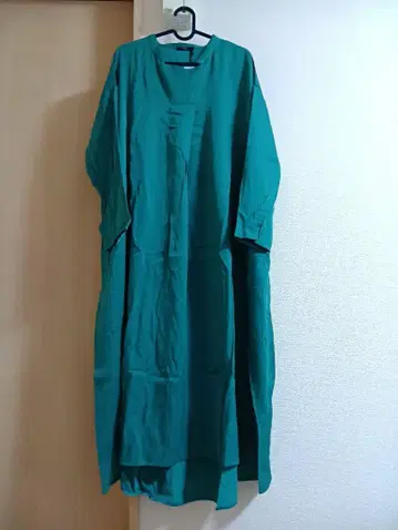 택 포함 미사용 새상품 osmosis 원피스 GREEN