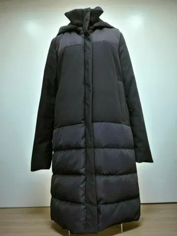 띠어리 네이비 다운 코트 롱 이소재