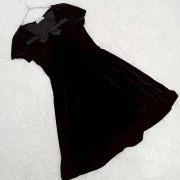 새상품급 [ 갤러리 비스콘티 ] 반팔 벨로아 원피스 가슴 리본 고급