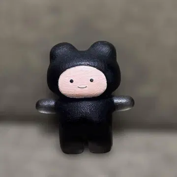 수수께끼 컬러 곰들 스탠딩 포즈 블랙
