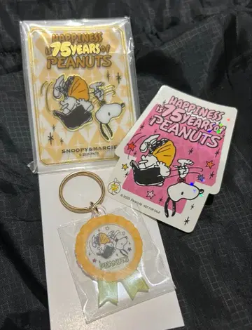 스누피 로제트 레이어 키링 & 클리어 카드 & 랜덤 스티커