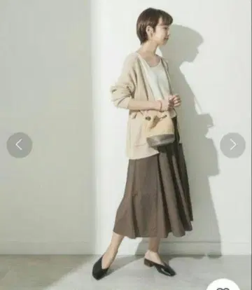 [ 새상품 미사용품 ] URBANRESEARCH 삼각마치 플레어 SK