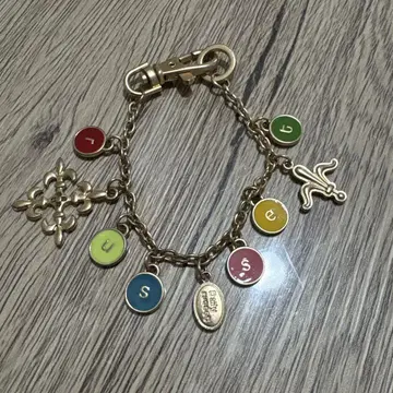 러셋 컬러풀한 참