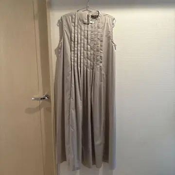 UNITED ARROWS 슬리브리스 롱 원피스