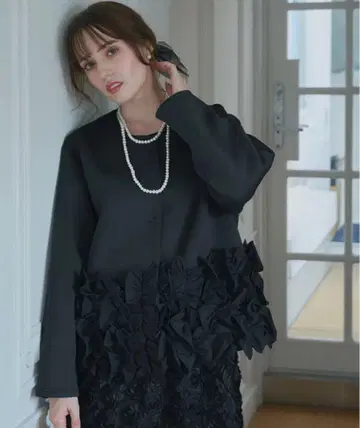 myu 밑단 프릴 본딩 코트
