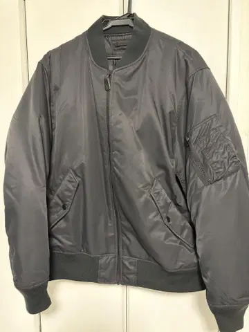 UNIQLO MA-1 자켓 블랙
