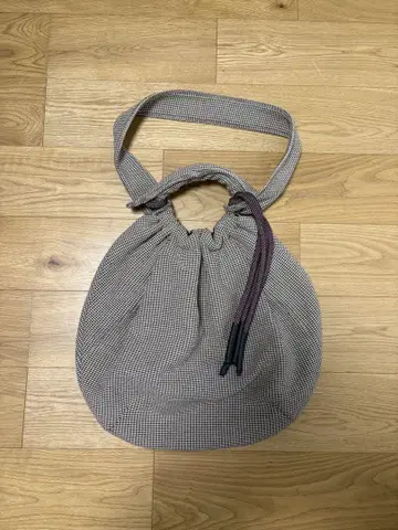 laid.b 25ss bath bag 숄더백 브라운