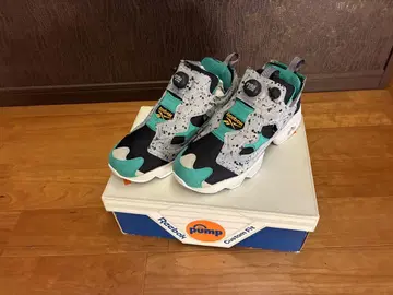 Reebok Pump 커스텀 핏 스니커즈