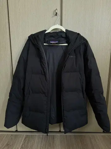 patagonia 블랙 다운 자켓 M