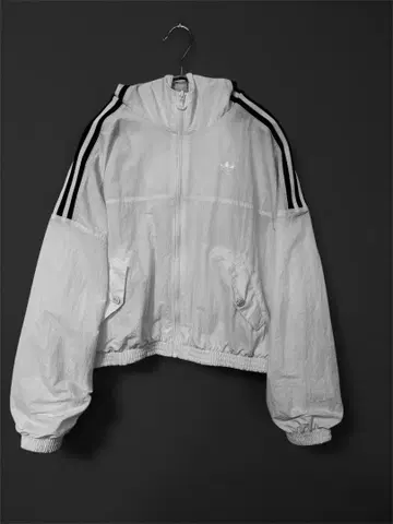 컨디션 최상 adidas 후드 부착 화이트 자켓