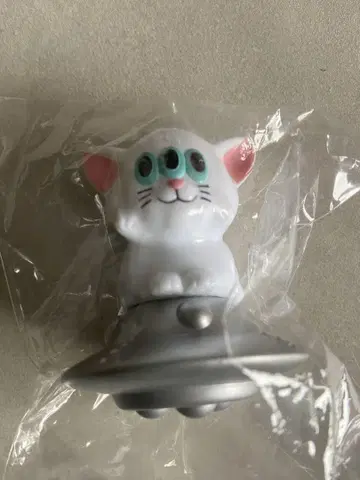 VAG 카밍 캣 화이트