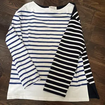 기간 한정 가격 인하 INSCRIRE 보더 티셔츠