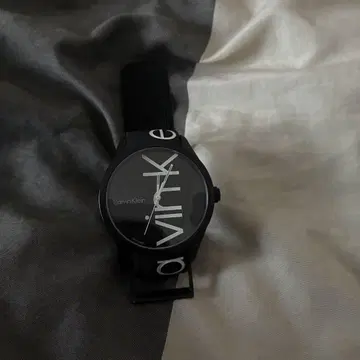 Calvin Klein 블랙 시계 AR10T