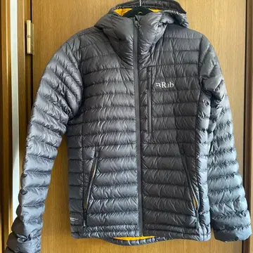 Rab 블랙 다운 자켓 후드 부착