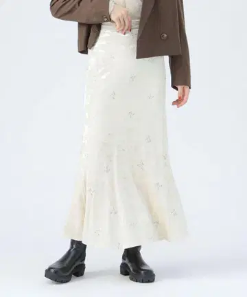 [ 셋업 가능 ] 벨로아 자수 머메이드 스커트