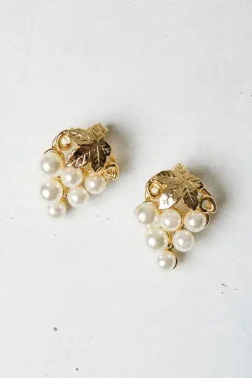 herlipto Royal Grapes Pierces