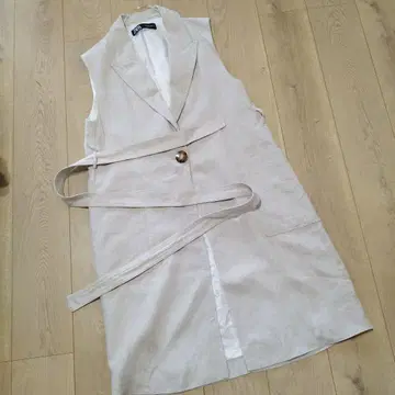 ZARA 슬리브리스 셔츠 원피스 베이지