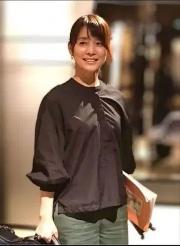 SINME 볼륨 셔츠 신메 블랙