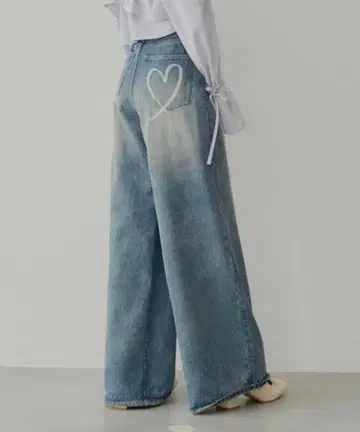 Chico 하트 프린트 박스 와이드 데님 팬츠